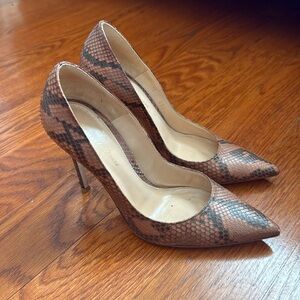 Gianvitto Rossi Snake Pump